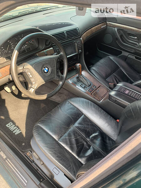 Седан BMW 7 Series 1996 в Знам'янці