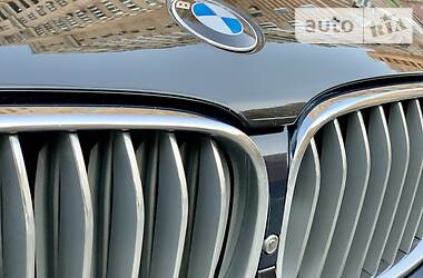 Седан BMW 7 Series 2015 в Киеве