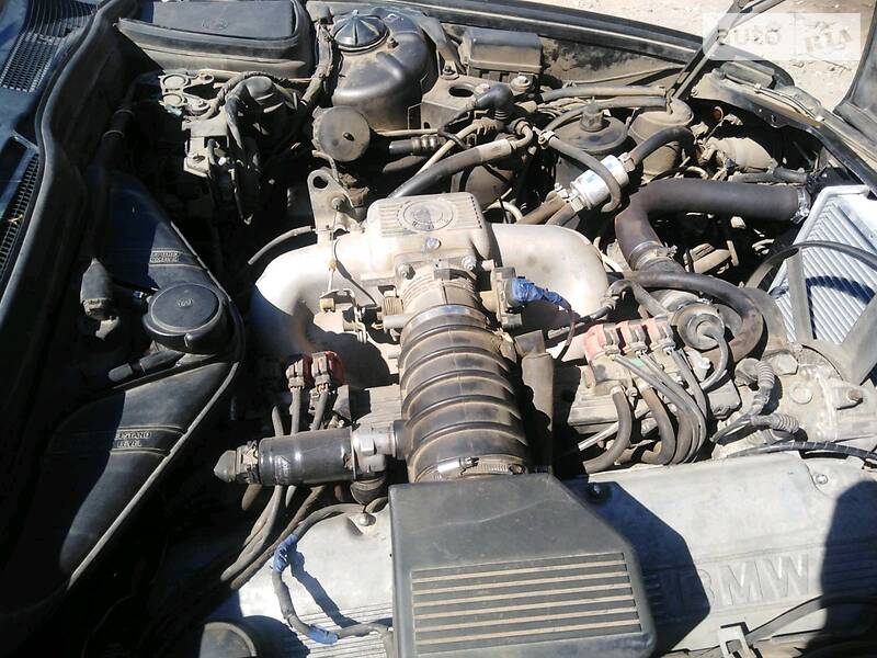 Седан BMW 7 Series 1987 в Одессе