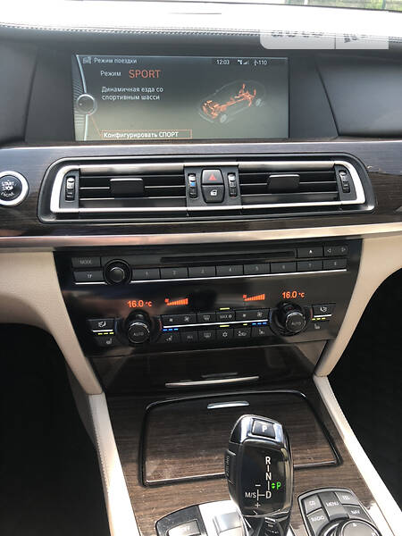 Седан BMW 7 Series 2011 в Івано-Франківську