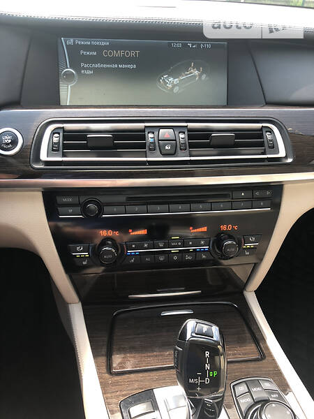 Седан BMW 7 Series 2011 в Івано-Франківську