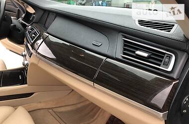 Седан BMW 7 Series 2010 в Тернополі