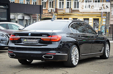 Седан BMW 7 Series 2016 в Киеве