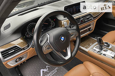 Седан BMW 7 Series 2015 в Одесі