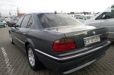 Седан BMW 7 Series 2001 в Чернівцях