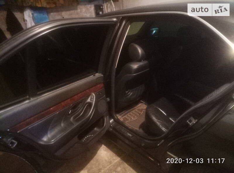 Седан BMW 7 Series 1995 в Житомирі