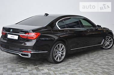 Седан BMW 7 Series 2016 в Киеве