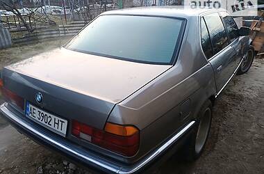 Седан BMW 7 Series 1991 в Днепре