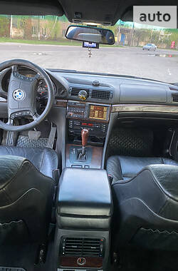 Седан BMW 7 Series 1994 в Чернигове