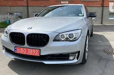 Седан BMW 7 Series 2014 в Умані