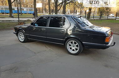 Седан BMW 7 Series 1985 в Виннице