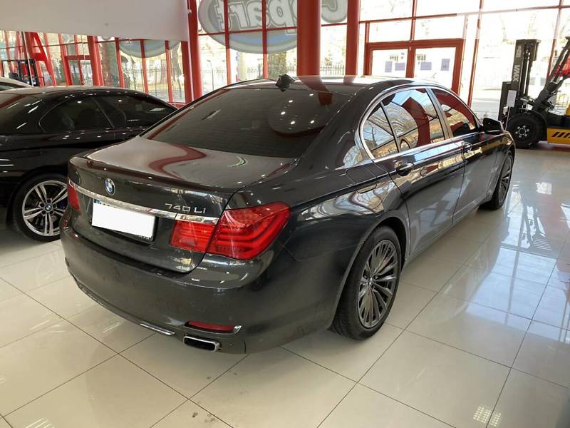 Седан BMW 7 Series 2010 в Одесі