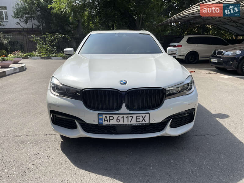 Седан BMW 7 Series 2016 в Ужгороде фото 15 Седан BMW 7 Series 2016 в Ужгороде