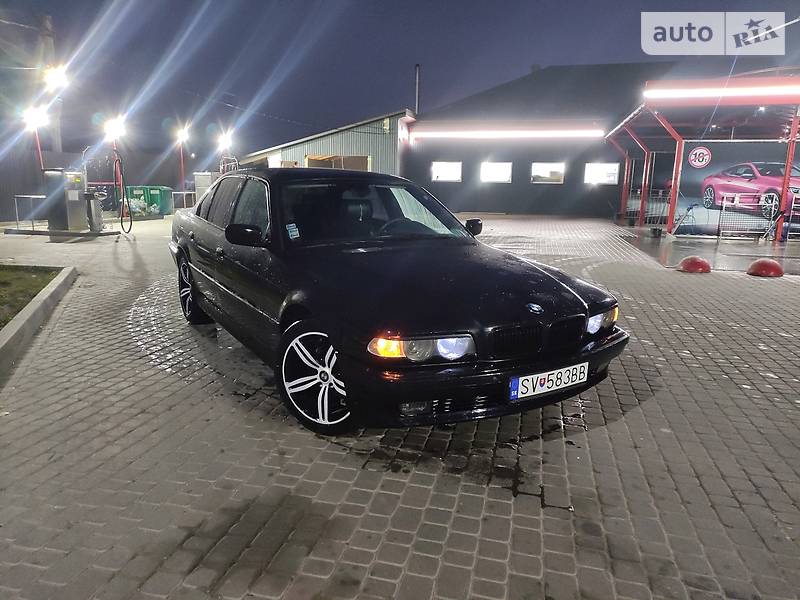 Седан BMW 7 Series 2001 в Яворове