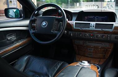 Седан BMW 7 Series 2002 в Черновцах