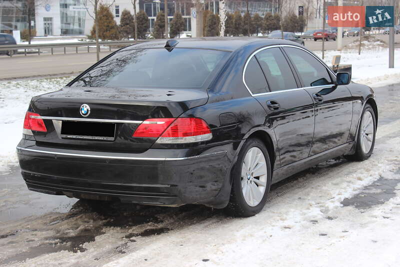 Седан BMW 7 Series 2005 в Днепре