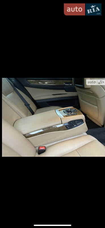 Седан BMW 7 Series 2010 в Кропивницком фото 31 Седан BMW 7 Series 2010 в Кропивницком