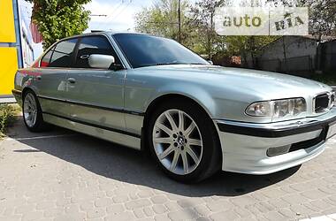 Седан BMW 7 Series 2001 в Запоріжжі