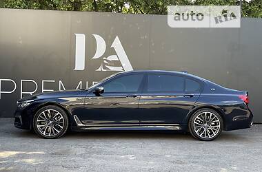 Седан BMW 7 Series 2017 в Киеве