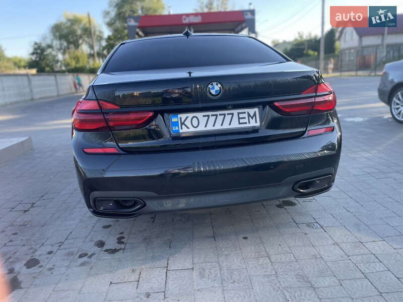 Седан BMW 7 Series 2015 в Ужгороде