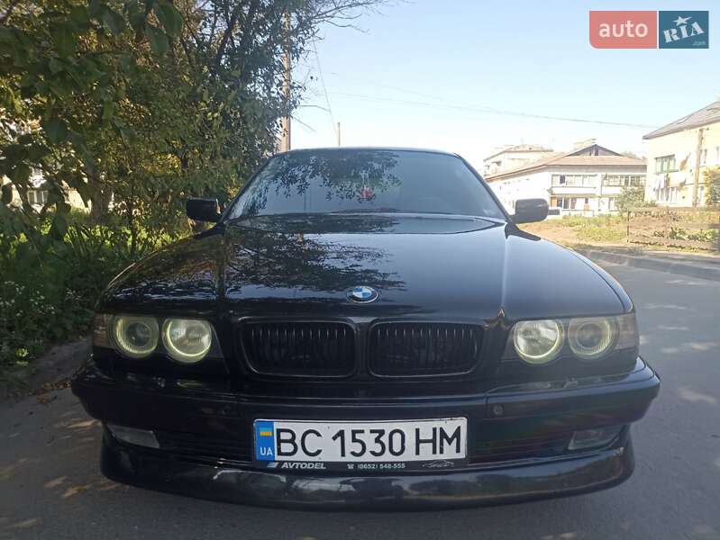 Седан BMW 7 Series 2000 в Ходорове