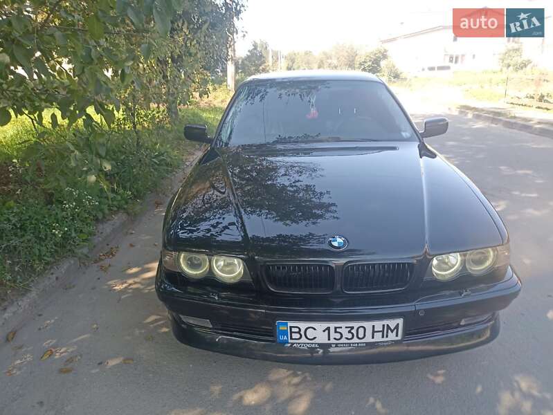 Седан BMW 7 Series 2000 в Ходорове