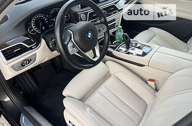 Седан BMW 7 Series 2017 в Києві