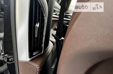 Седан BMW 7 Series 2017 в Киеве