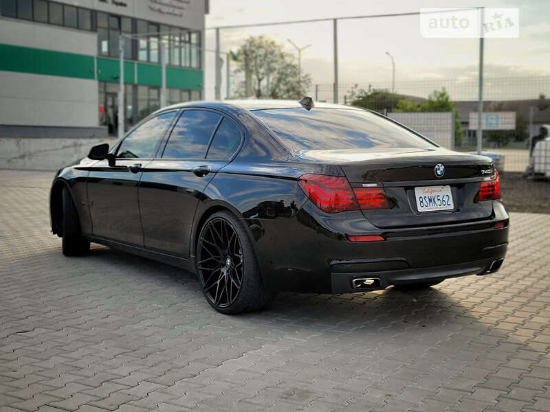 Седан BMW 7 Series 2015 в Нововолынске