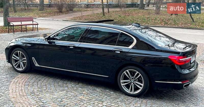 Седан BMW 7 Series 2016 в Киеве