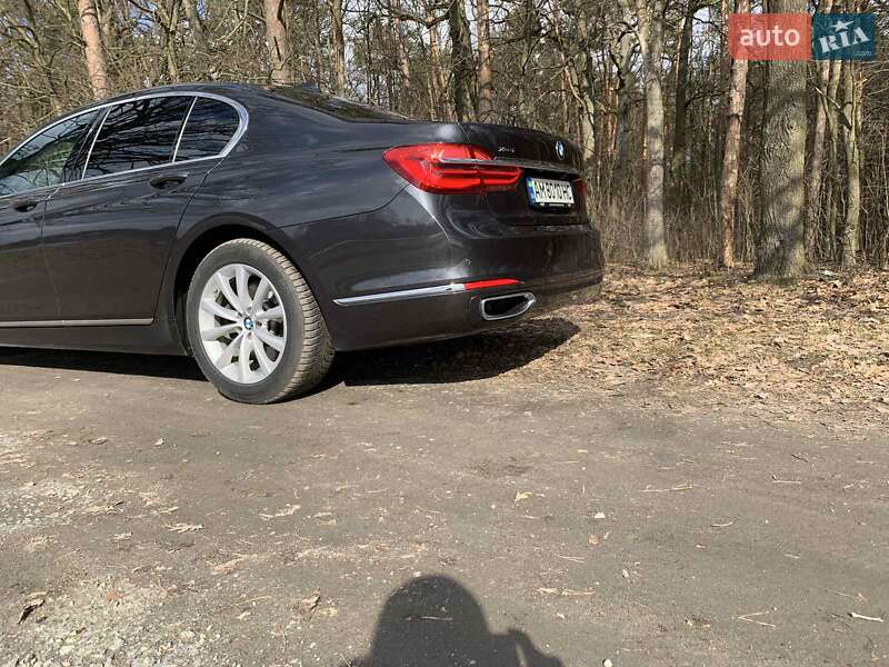 Седан BMW 7 Series 2016 в Житомире фото 41 Седан BMW 7 Series 2016 в Житомире
