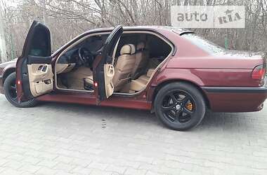 Седан BMW 7 Series 2000 в Хмельницком