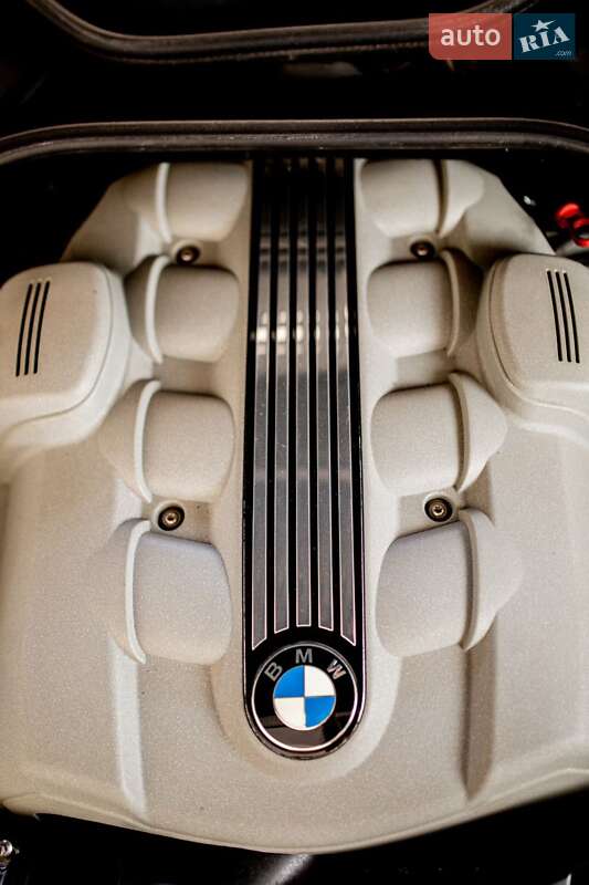 Седан BMW 7 Series 2003 в Новомосковську
