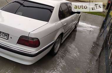 Седан BMW 7 Series 2000 в Бориславе