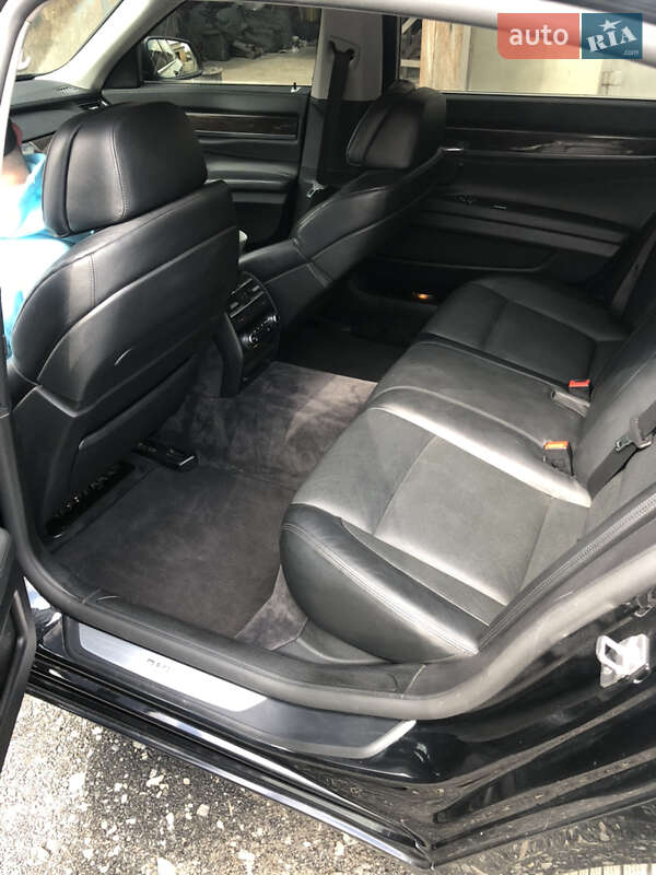 Седан BMW 7 Series 2010 в Івано-Франківську