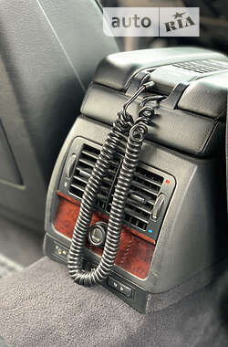 Седан BMW 7 Series 2000 в 