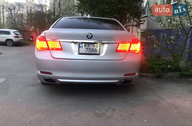 Седан BMW 7 Series 2011 в 