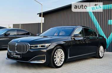 Седан BMW 7 Series 2020 в Мукачевому