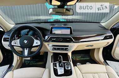 Седан BMW 7 Series 2020 в Мукачевому