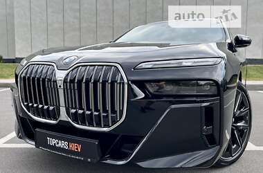 Седан BMW 7 Series 2023 в 