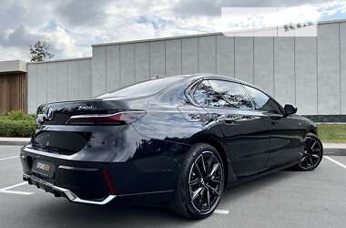 Седан BMW 7 Series 2023 в 