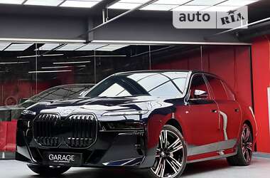 Седан BMW 7 Series 2023 в Киеве
