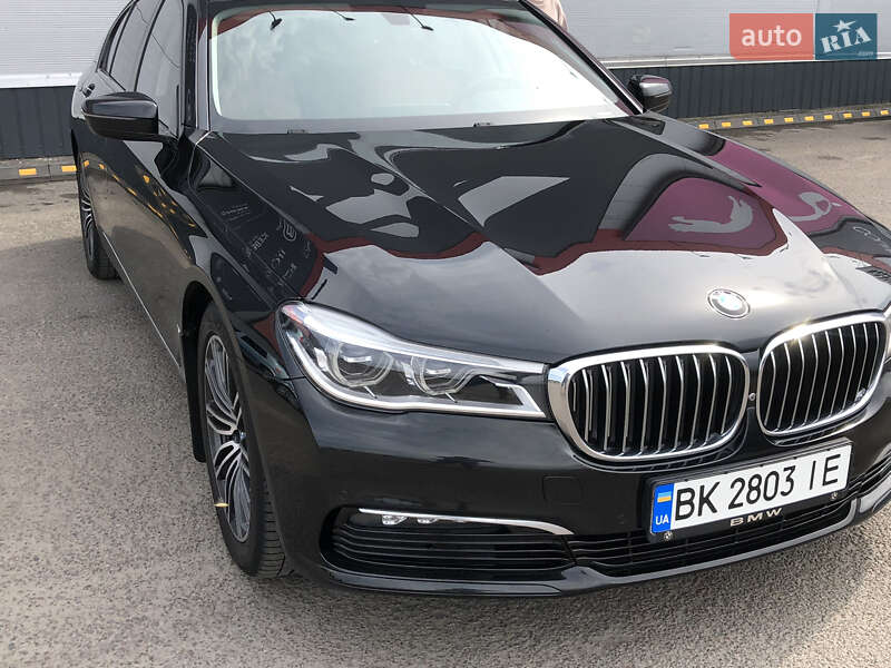Седан BMW 7 Series 2015 в Рівному
