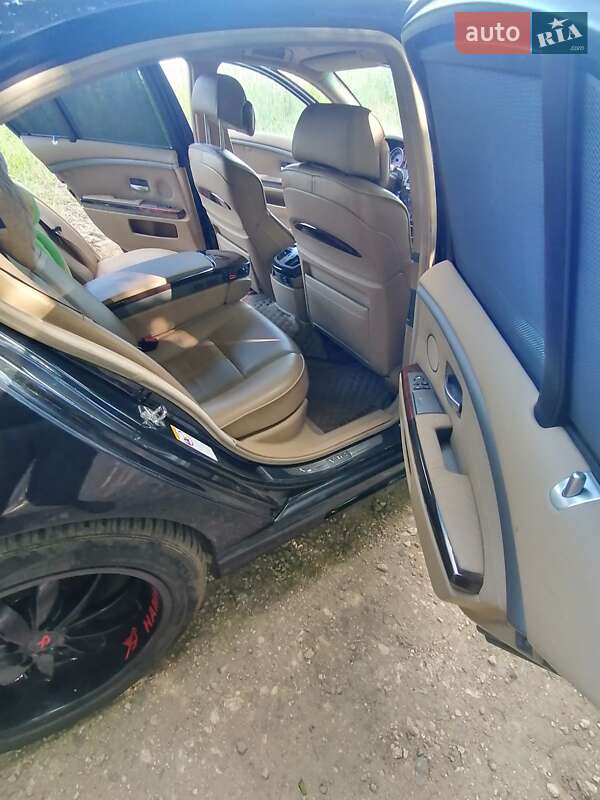 Седан BMW 7 Series 2003 в Ровно