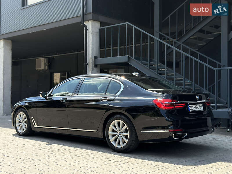 Седан BMW 7 Series 2018 в Львове