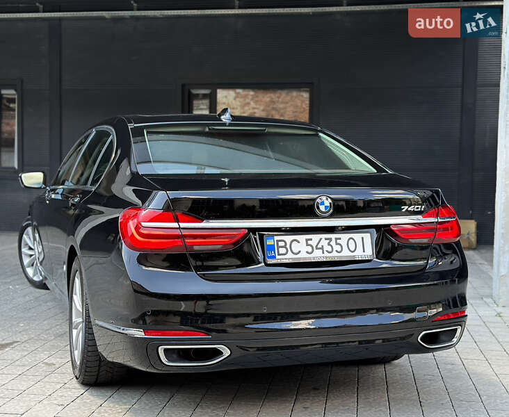 Седан BMW 7 Series 2018 в Львове