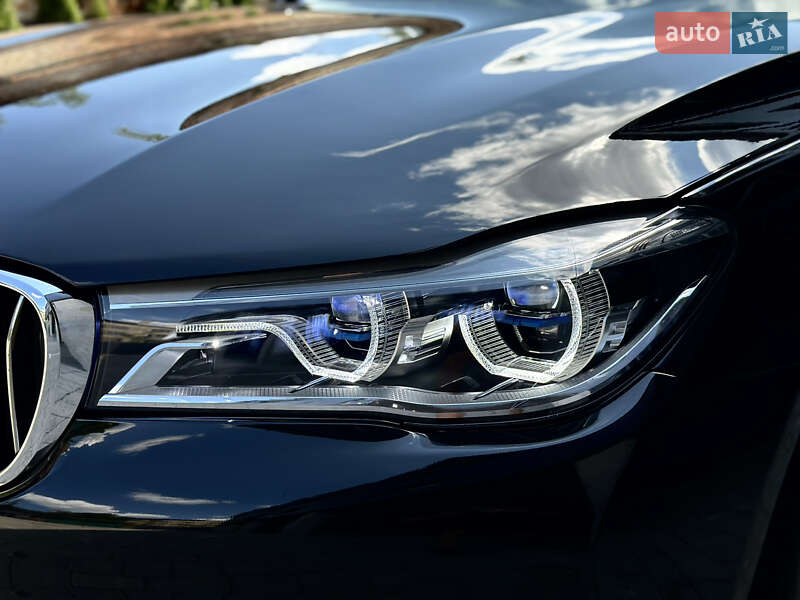 Седан BMW 7 Series 2018 в Львове