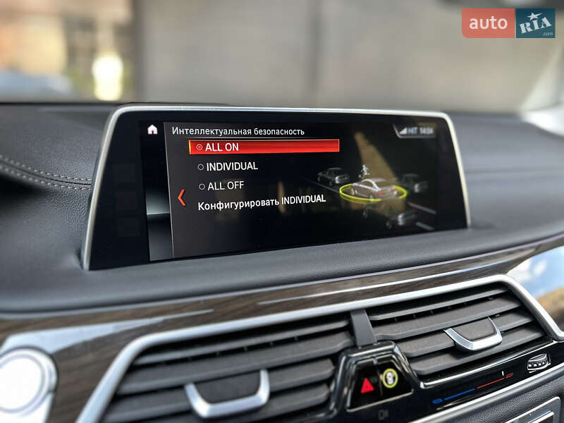 Седан BMW 7 Series 2018 в Львове