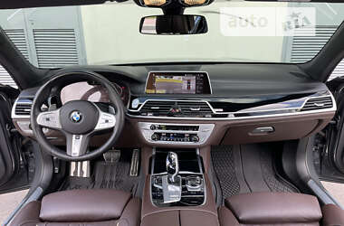 Седан BMW 7 Series 2020 в 