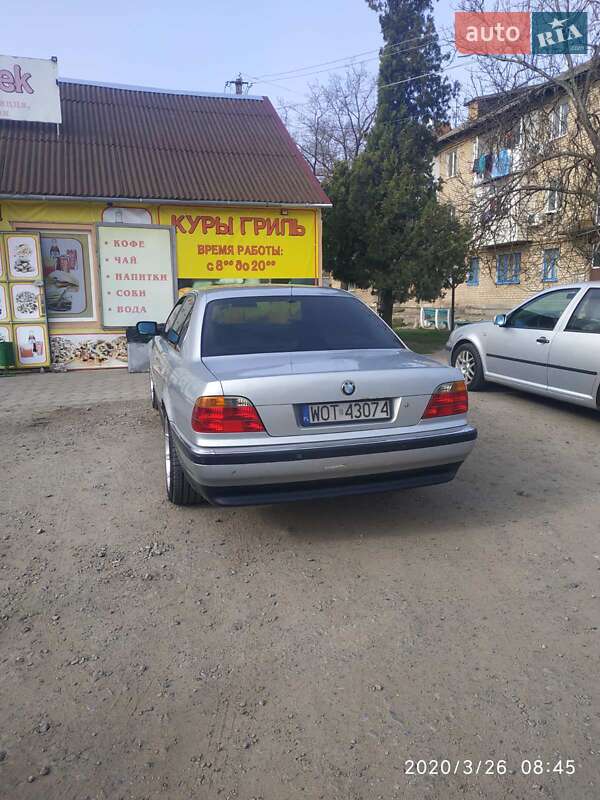 Седан BMW 7 Series 1997 в Днепре